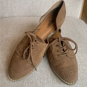 American Eagle Oxford Lace Up Shoes Size 8